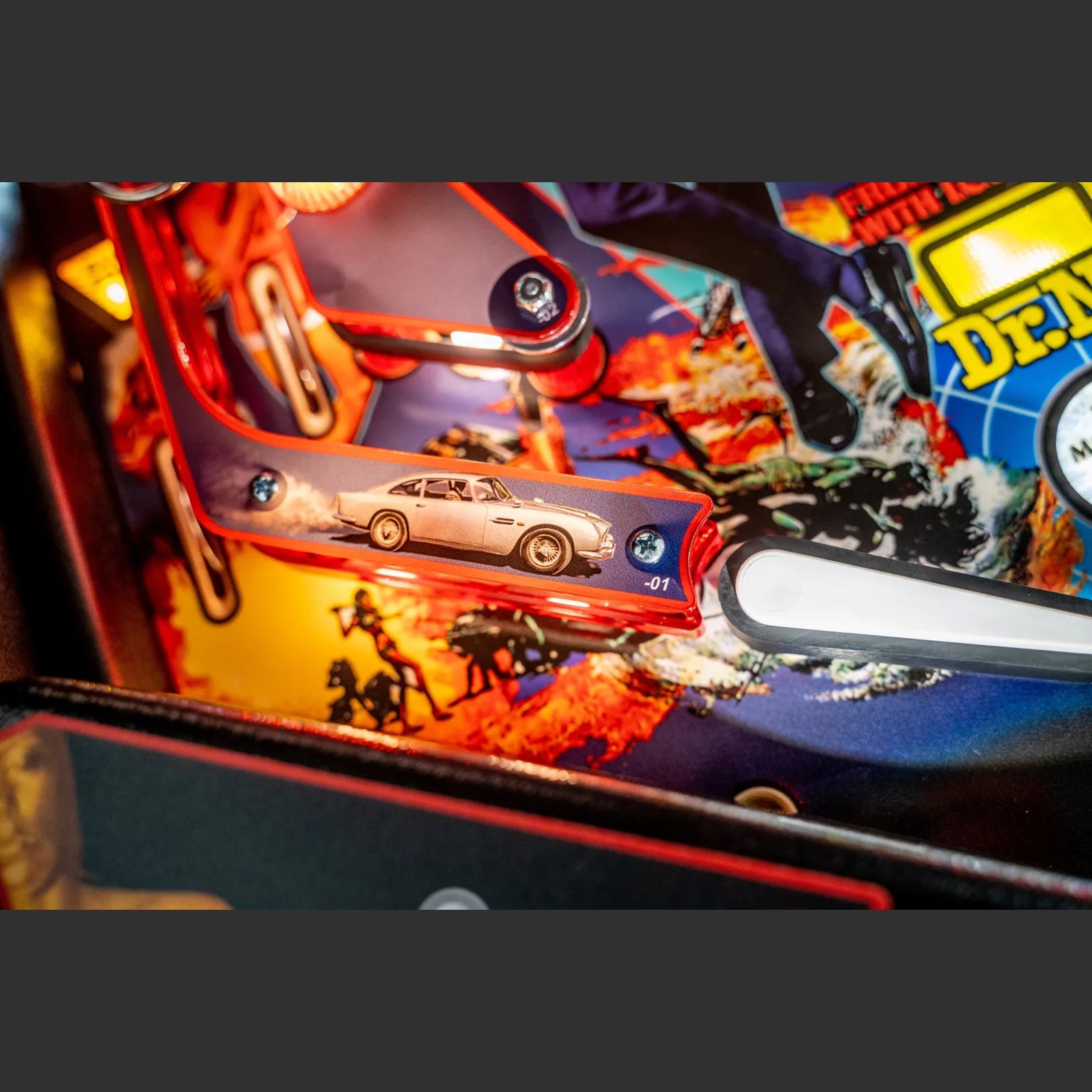 Nitro Pinball Sales USA Stern James Bond 007 Dr. No PRO Pinball Machine