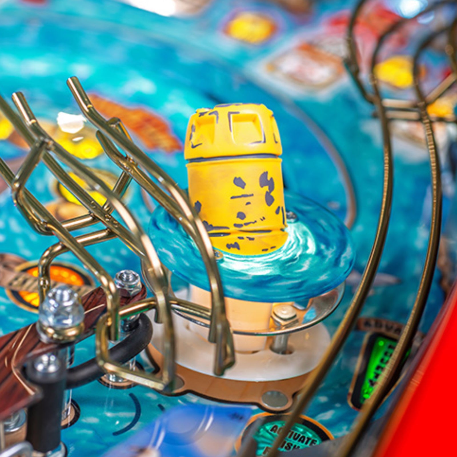 Nitro Pinball Sales Jaws 50th Annyversary Yellow pinball machine target with a blue background