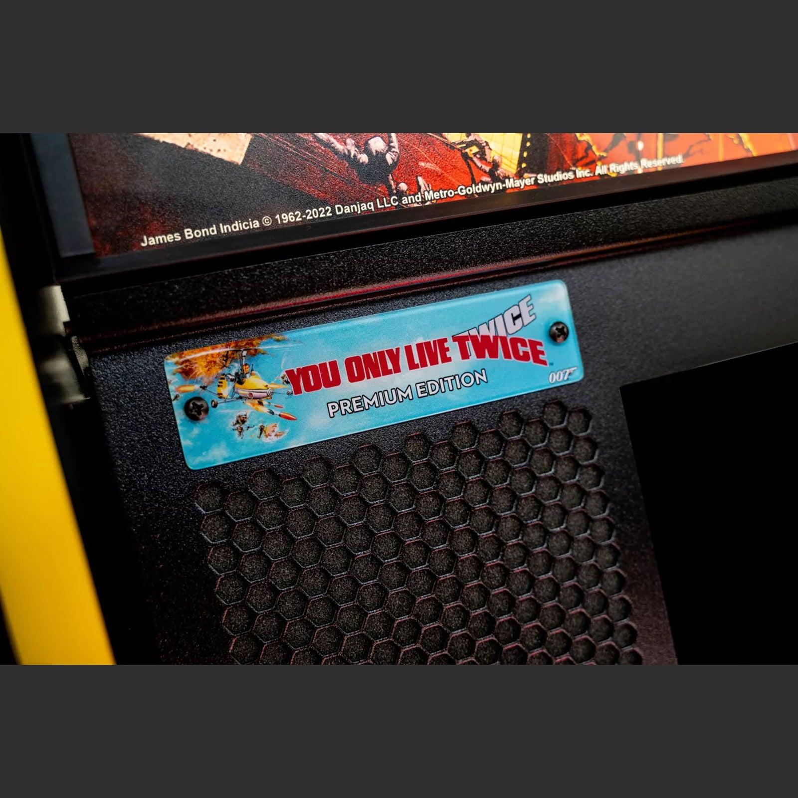 Nitro Pinball Sales USA Stern James Bond 007 Premium (You Only Live Twice) Pinball Machine