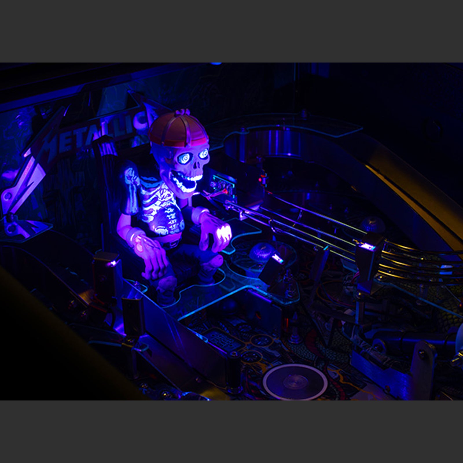 Nitro Pinball USA Sales Stern Metallica Remastered Premium Pinball Machine Playfield