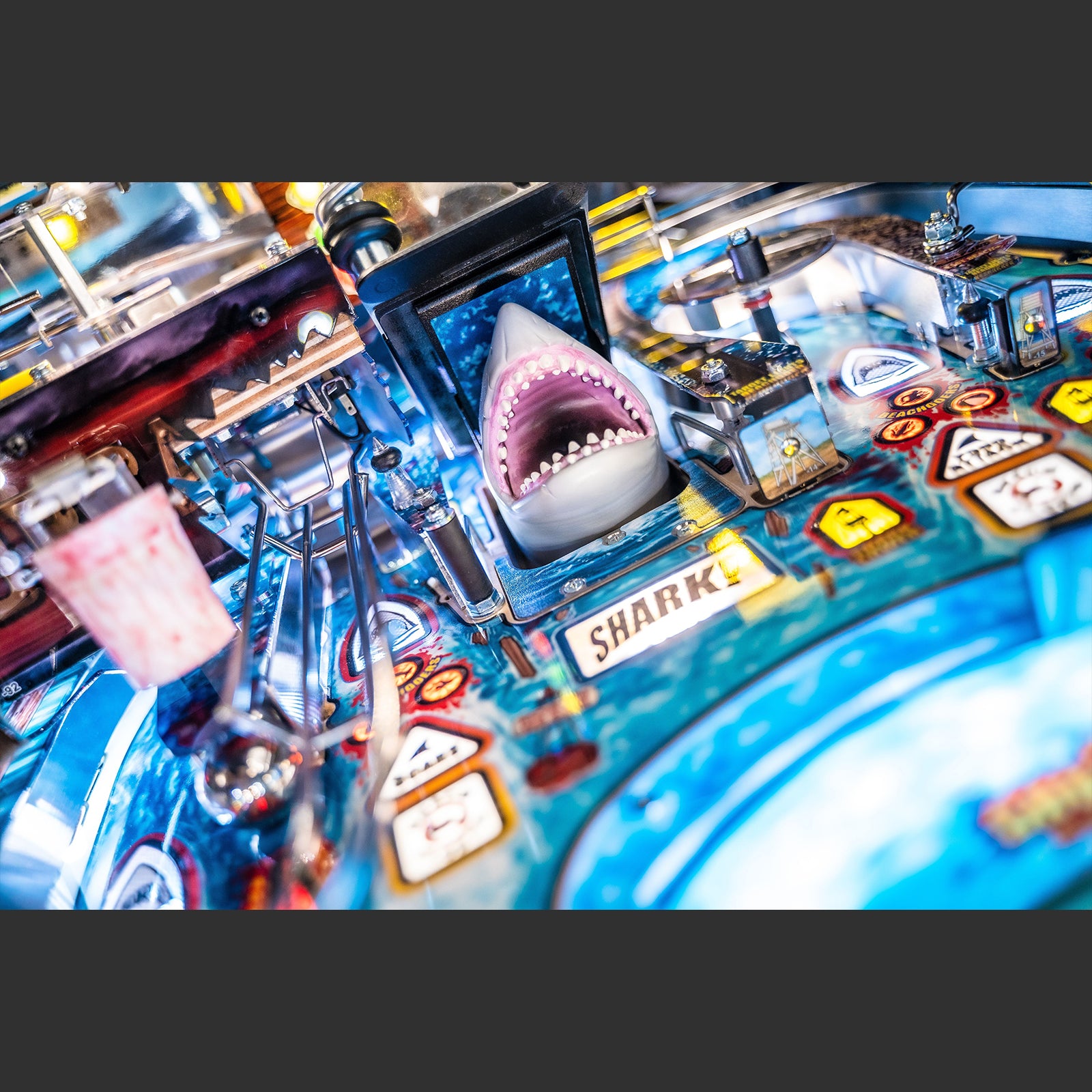 Nitro Pinball Sales USA Stern Pinball Machine Jaws Premium