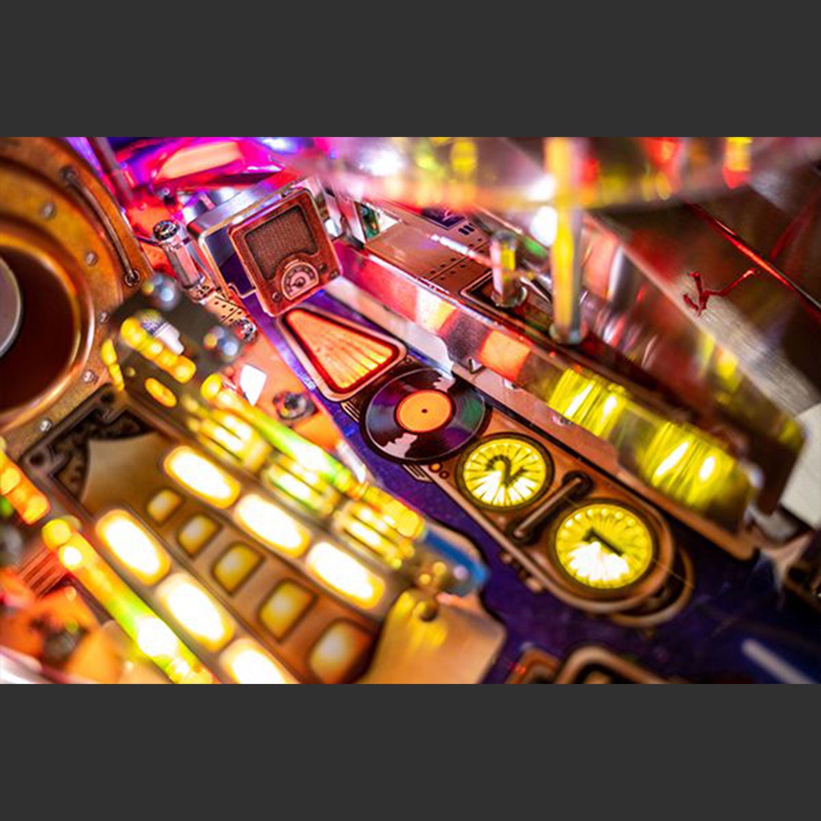 Nitro Pinball Sales USA Stern Pinball Machine RUSH-PREMIUM Playfield