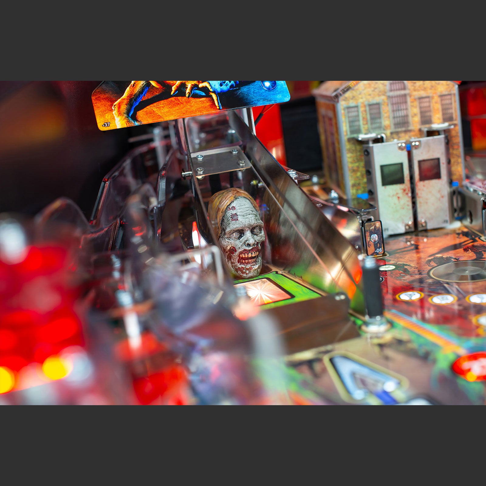 Nitro Pinball Sales The Walking Dead REMASTERED Premium Stern Pinball Machine